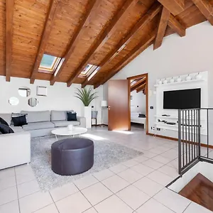 Casacamelia 35, 3 Bdrm With View Lake Como Apartment Acquaseria