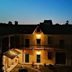Alojamento de Acomodação e Pequeno-almoço Cascina Anita Samarate