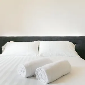Hotel Domus Cavour Rooms&suites Tirano