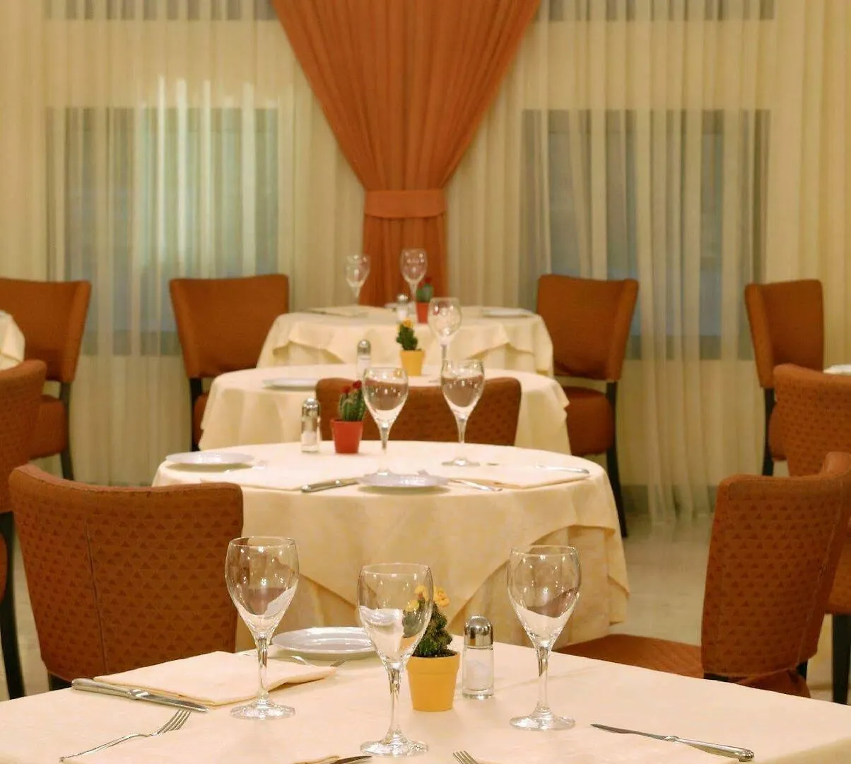 ***  B&B Hotel Padova Italy